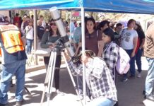 CAJEMENSES ACUDEN A OBSERVAR EL ECLIPSE SOLAR EN PLANETARIO DE CIUDAD OBREGÓN.