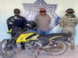 D3TIEN3 SSPM Y MARINA A SUJETO POR PRESUNTO R0B0 DE VEHÍCULO